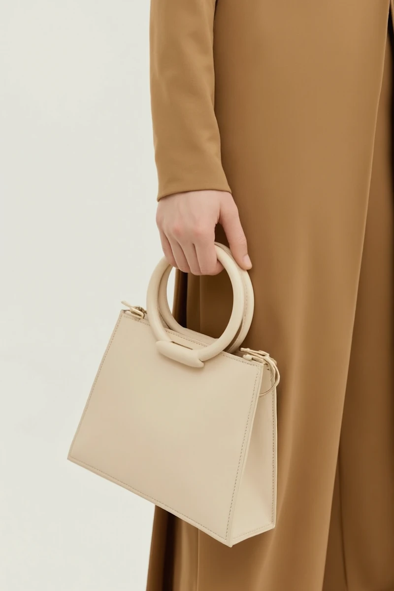Elegant Fashion Bag - Image 4